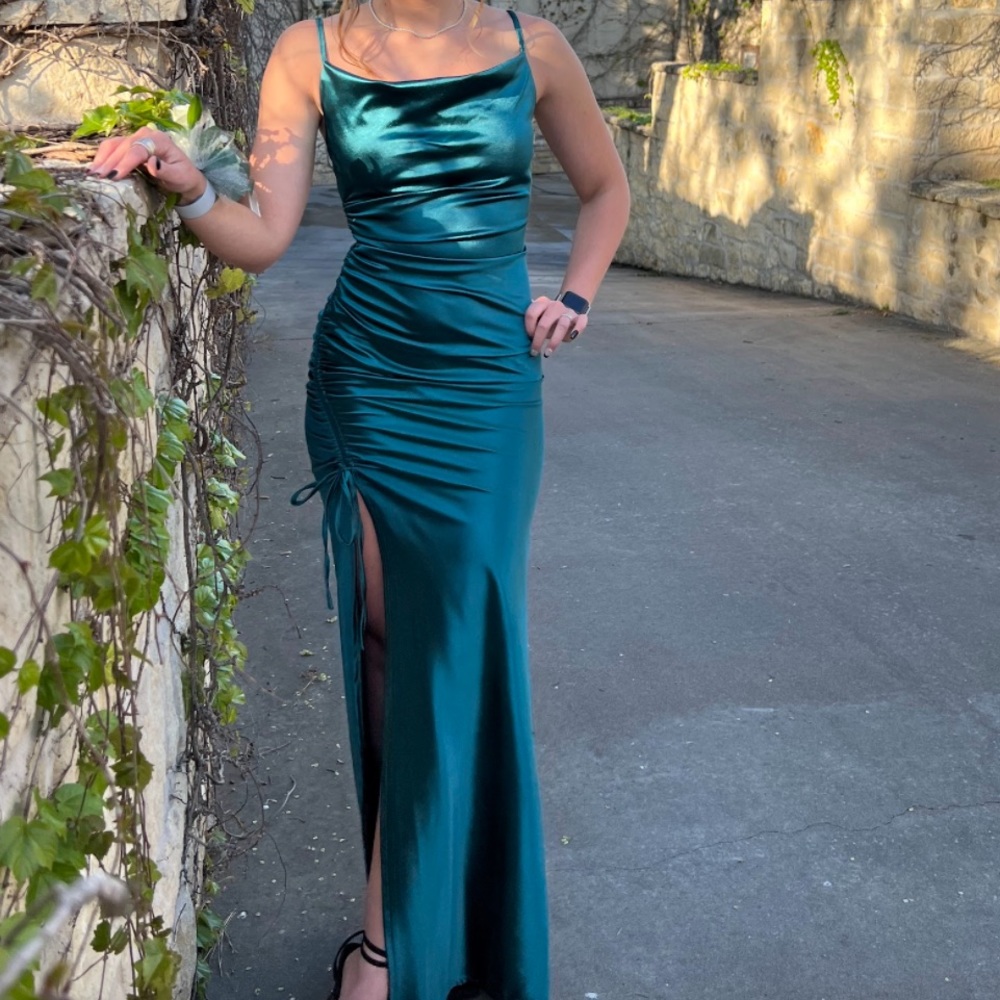 green satin prom/formal dress